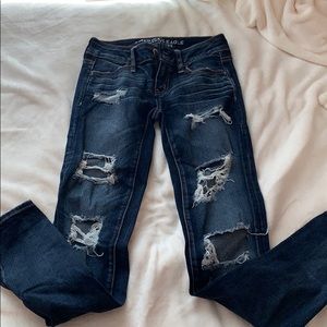 adorable, low rise, distressed, dark skinny jeans